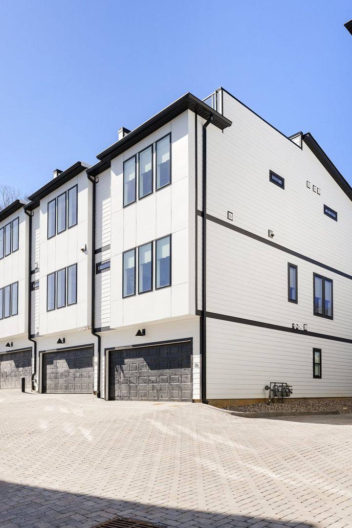 Townhouse for rent at 223 Oceola Ave #21, Nashville, TN 37209