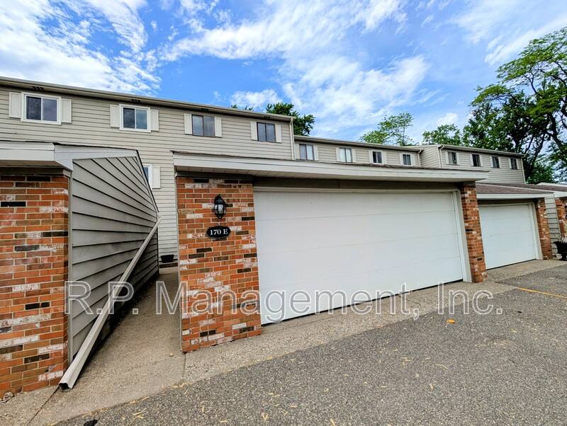 Townhouse for rent at 170 Wentworth Ave W E, Saint Paul, MN 55118