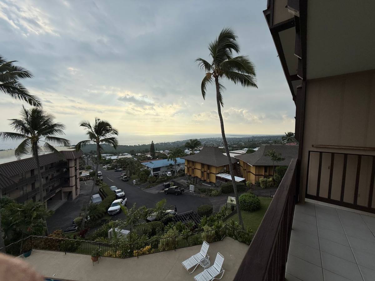 Condo for rent at 77-305 Kalani Way, Kailua Kona, HI 96740