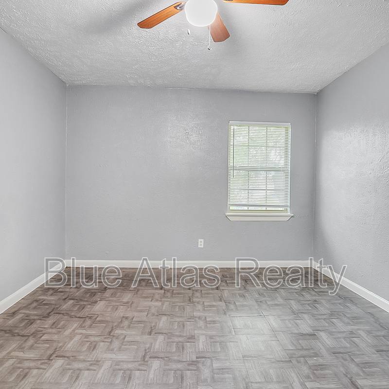 Apartment for rent at 2215 Riverview Dr #D, Irving, TX 75060