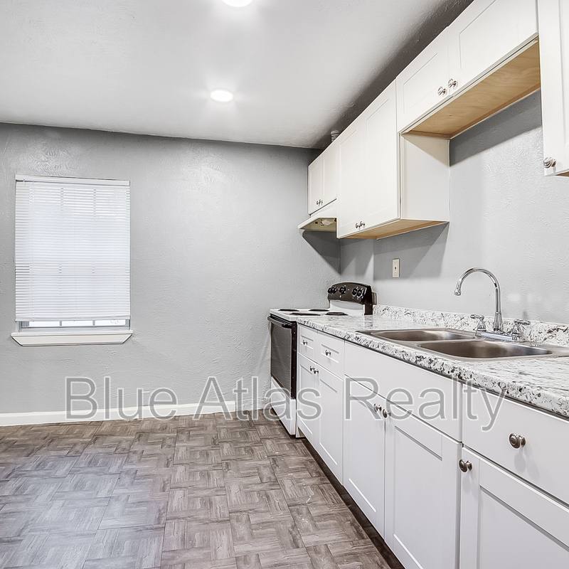 Apartment for rent at 2215 Riverview Dr #D, Irving, TX 75060