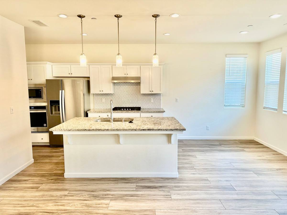 House for rent at 857 Winchell Way W, Madera, CA 93636
