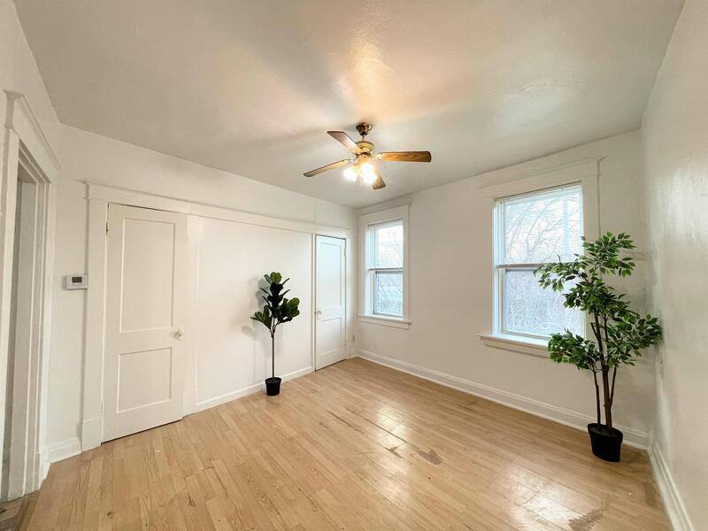 Apartment for rent at 2751 Pestalozzi #1E, Saint Louis, MO 63118