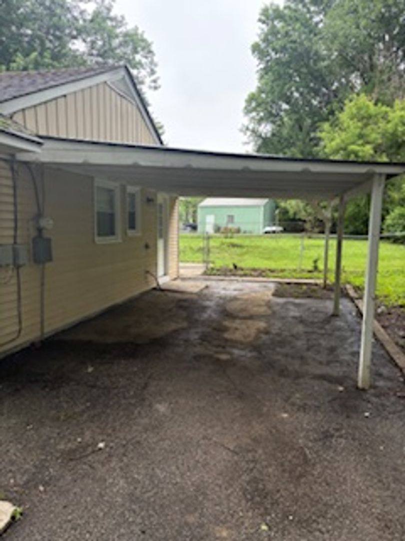 House for rent at 5421 Bold Venture Rd, Louisville, KY 40272