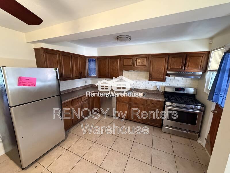 Townhouse for rent at 1614 Ellamont St, Baltimore, MD 21230