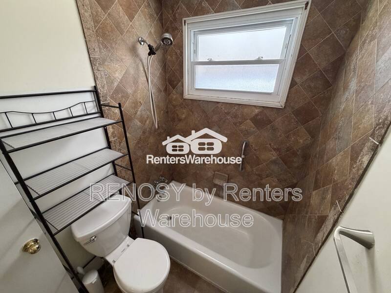 Townhouse for rent at 1614 Ellamont St, Baltimore, MD 21230