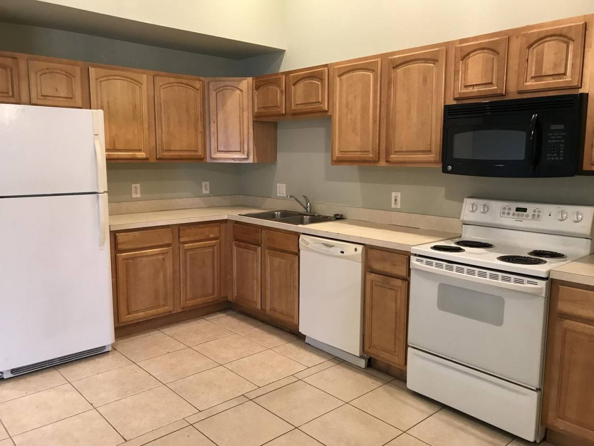 Apartment for rent at 4400-4402 Douglas Lane, Lehigh Acres, FL 33973