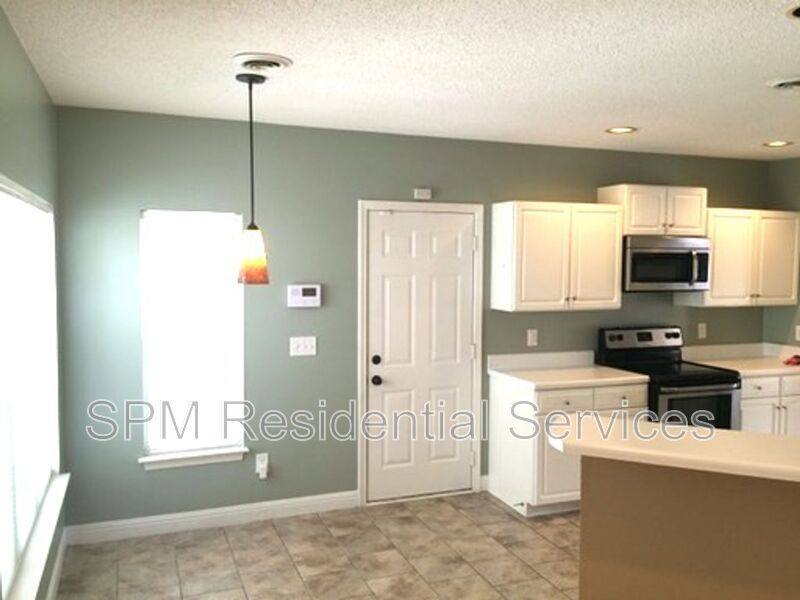 House for rent at 3709 New Colony Dr, Wilmington, NC 28412