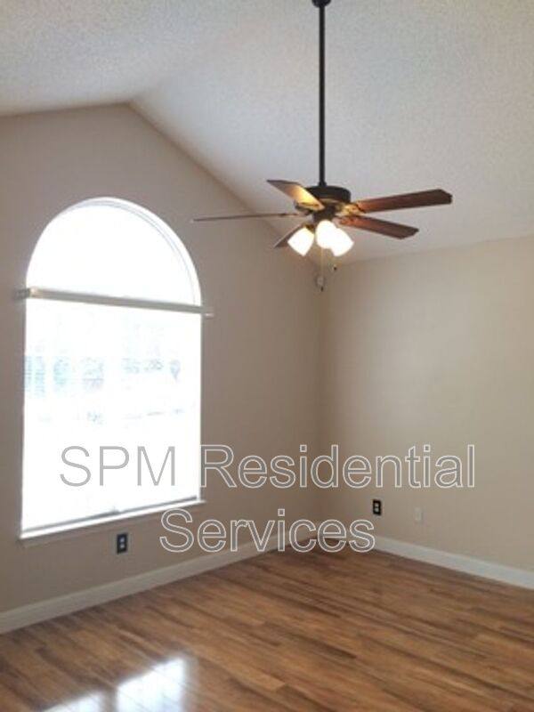 House for rent at 3709 New Colony Dr, Wilmington, NC 28412