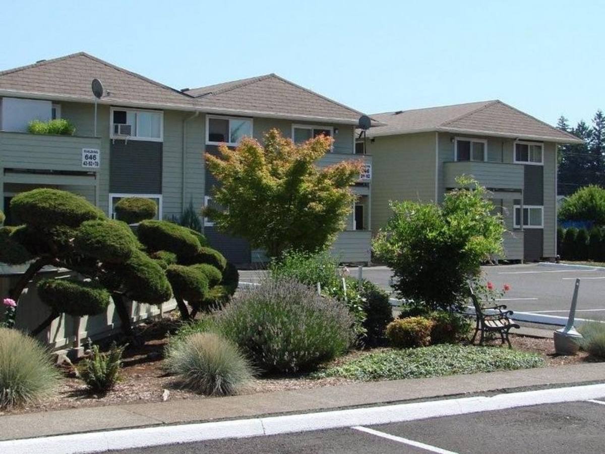 Apartment for rent at 17455 SE Washington Court, Portland, OR 97233