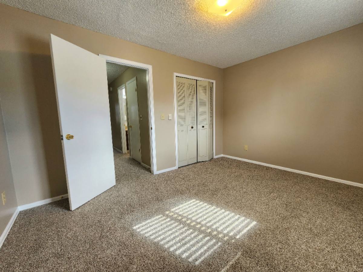 Apartment for rent at 49-55 Castle Royal Dr, Pueblo, CO 81005