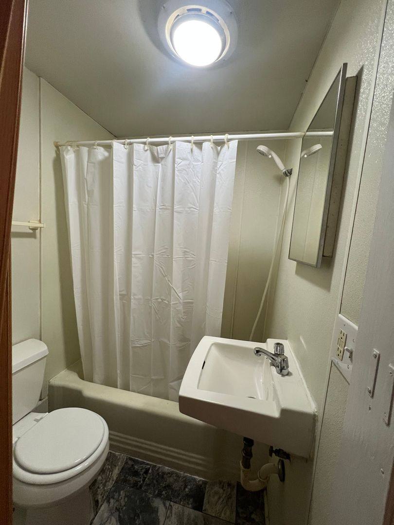 Apartment for rent at 327 E Philadelphia St, York, PA 17403