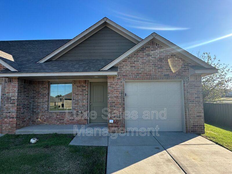 House for rent at 4600 Loch Lane, Oklahoma City, OK 73115