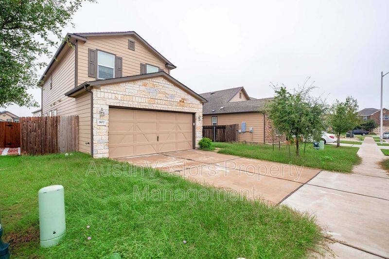 House for rent at 907 Solitude Dr, Pflugerville, TX 78660