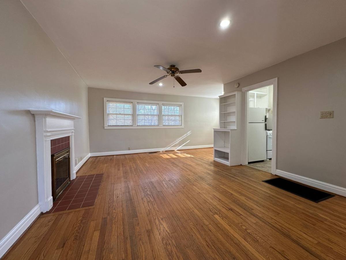 House for rent at 653 Montclair Dr, Lexington, KY 40502