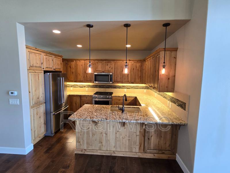 House for rent at 11136 Desert Sky Lp, Redmond, OR 97756