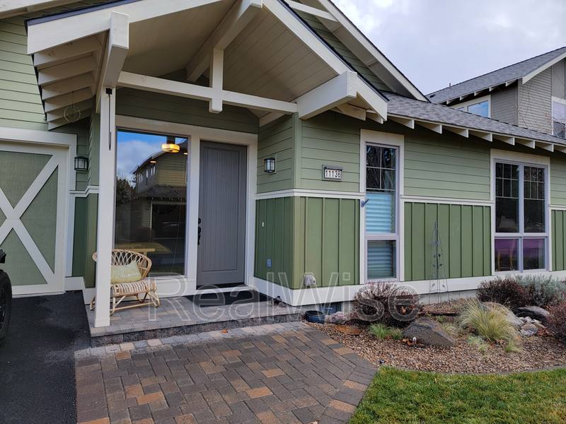 House for rent at 11136 Desert Sky Lp, Redmond, OR 97756