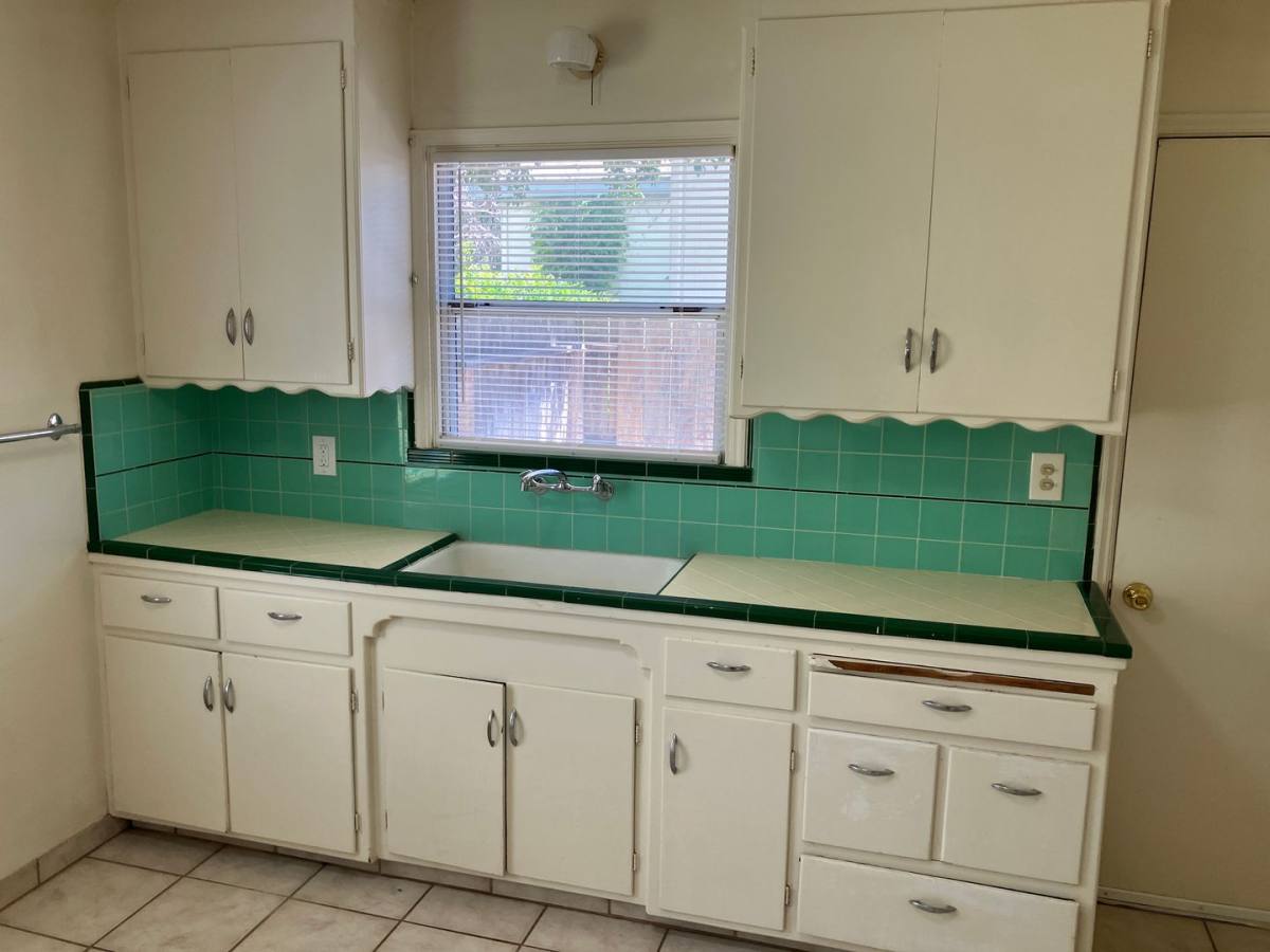 Apartment for rent at 204 Third St, Ripon, CA 95366
