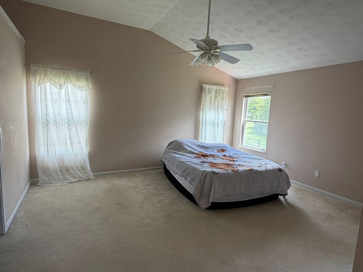 House for rent at 174 Farmridge Rd, Springboro, OH 45066
