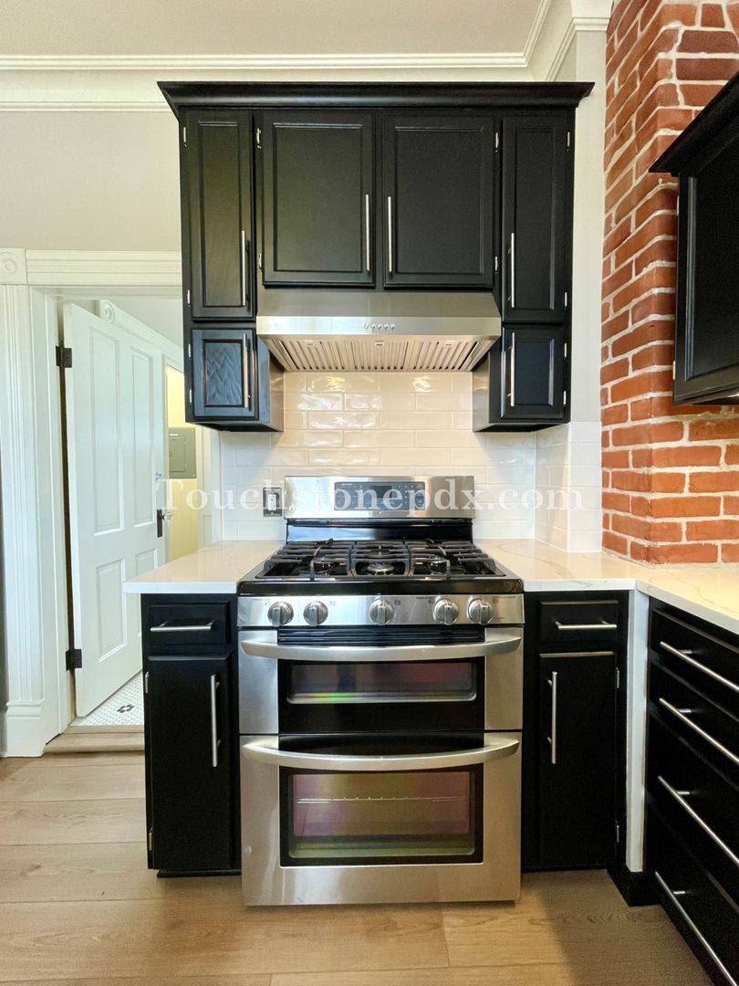Apartment for rent at 2225 NW Wilson St, Portland, OR 97210