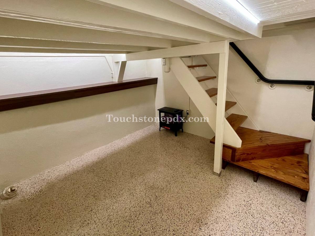 Apartment for rent at 2225 NW Wilson St, Portland, OR 97210