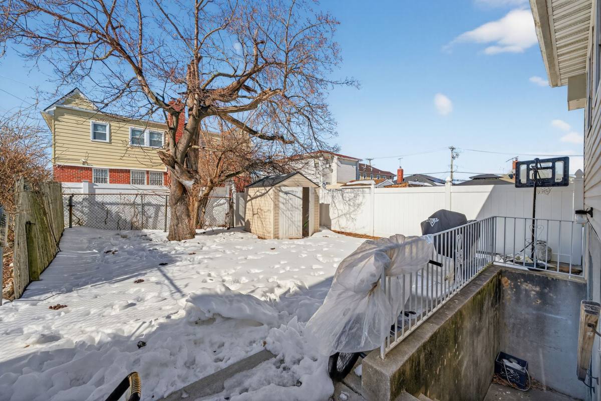 Apartment for rent at 147-20 226th St, Springfield Gardens, NY 11413