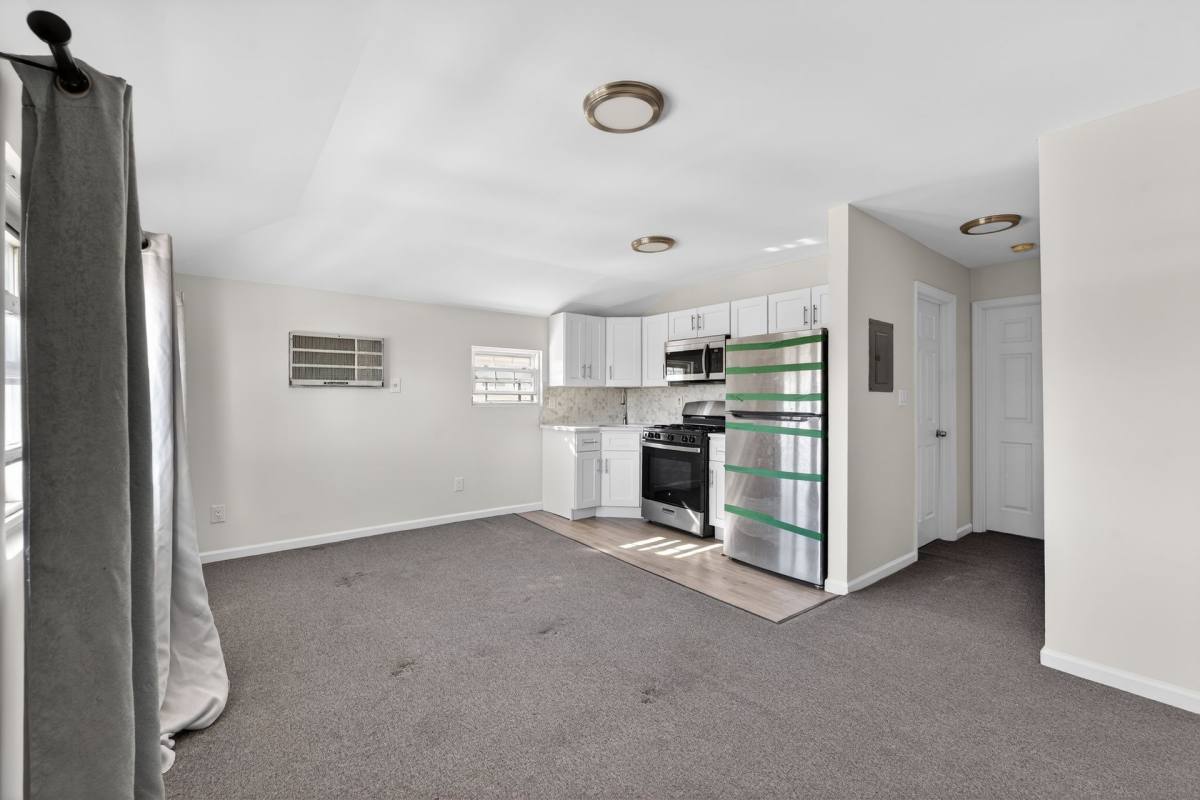Apartment for rent at 147-20 226th St, Springfield Gardens, NY 11413