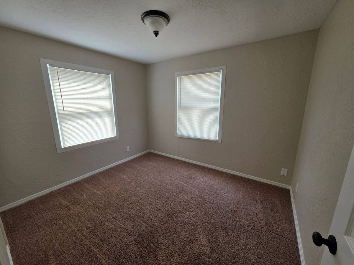 Apartment for rent at 100 20th, Canyon, TX 79015