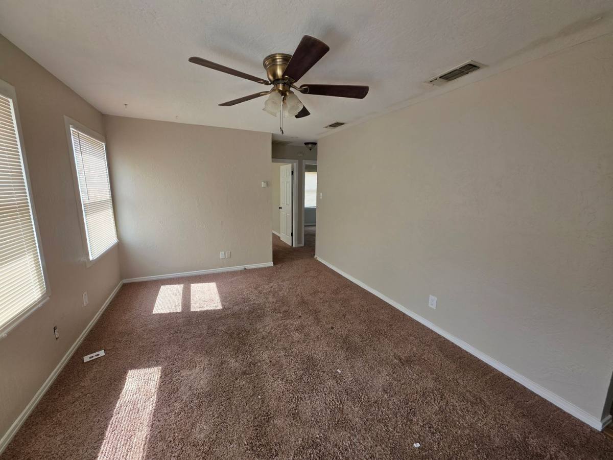 Apartment for rent at 100 20th, Canyon, TX 79015
