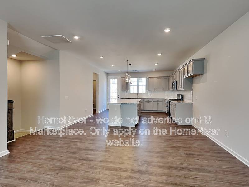 Townhouse for rent at 4330 Reed Creek Dr, Sherrills Ford, NC 28673