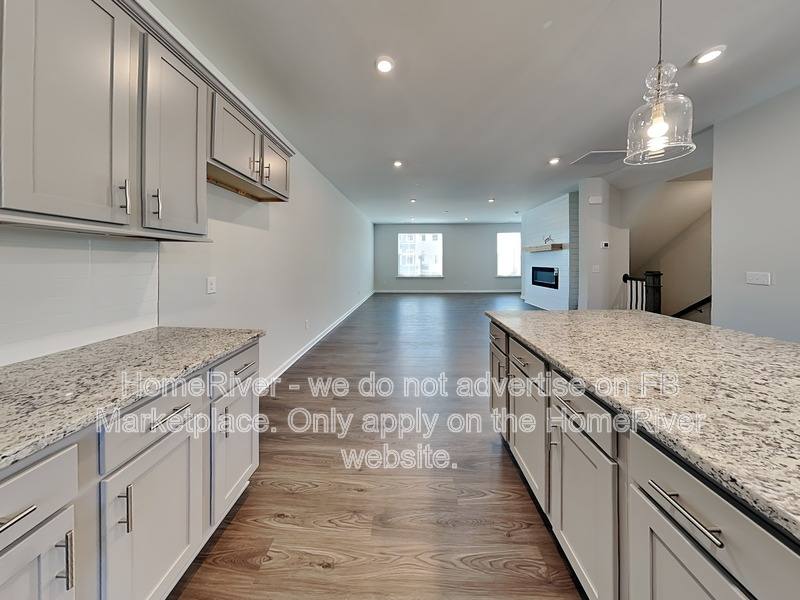 Townhouse for rent at 4330 Reed Creek Dr, Sherrills Ford, NC 28673