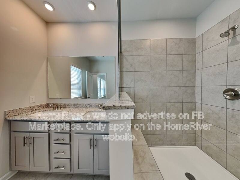 Townhouse for rent at 4330 Reed Creek Dr, Sherrills Ford, NC 28673