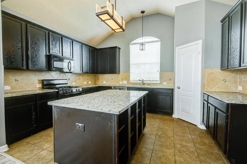 House for rent at 122 Bright Brook Lane, Dickinson, TX 77539