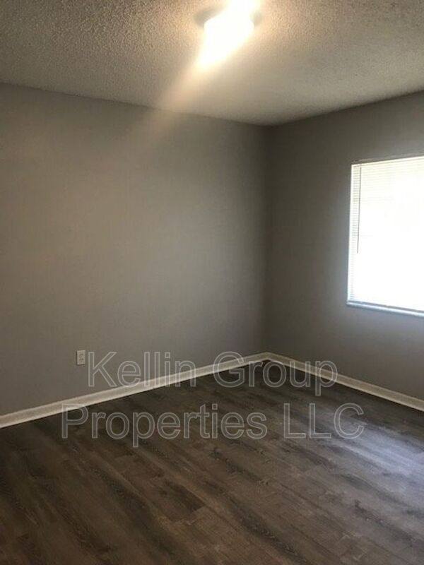 Apartment for rent at 1027 N Brunnell Parkway, Lakeland, FL 33805