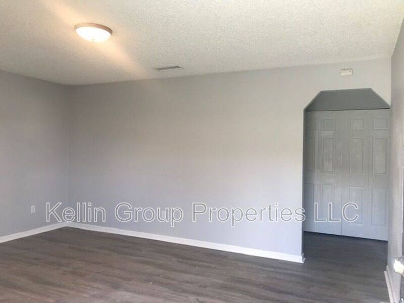 Apartment for rent at 1027 N Brunnell Parkway, Lakeland, FL 33805