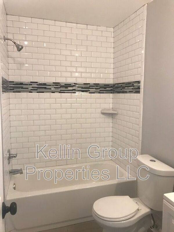 Apartment for rent at 1027 N Brunnell Parkway, Lakeland, FL 33805
