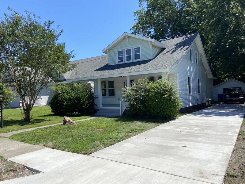 House for rent at 316 Roselynn Lane, Virginia Beach, VA 23454