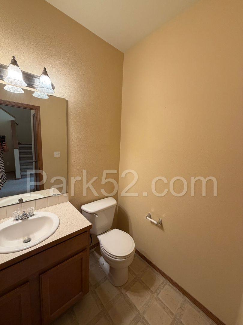 House for rent at 11328 185th St E, Puyallup, WA 98374