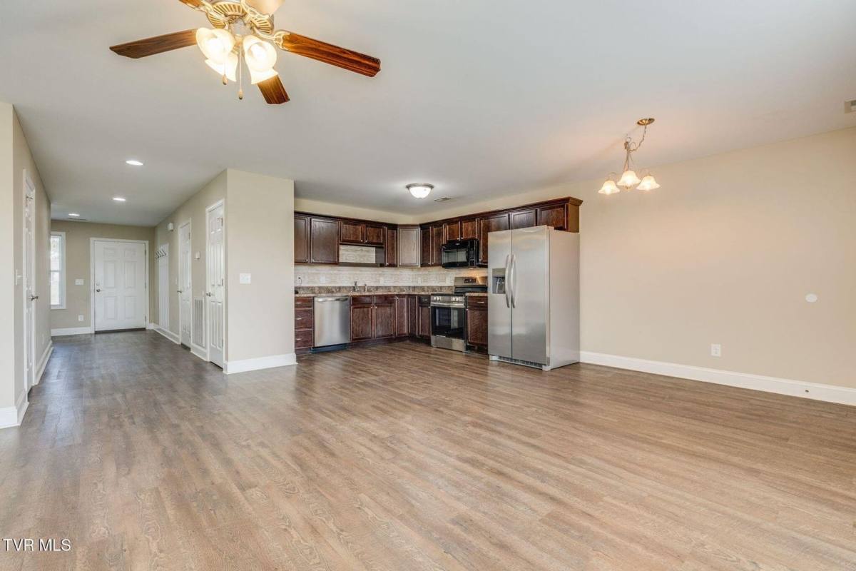 Townhouse for rent at 176 Miss Maude Patton Lane, Jonesborough, TN 37659