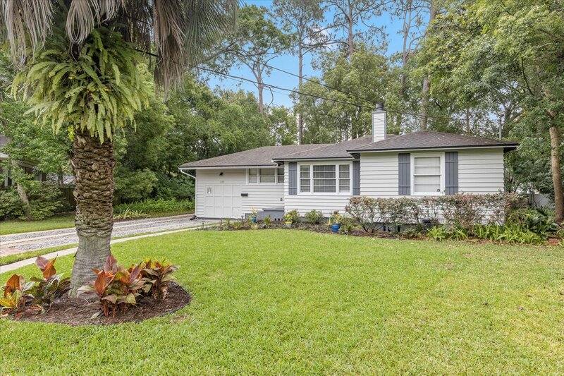 House for rent at 1273 Lechlade Circle, Jacksonville, FL 32205