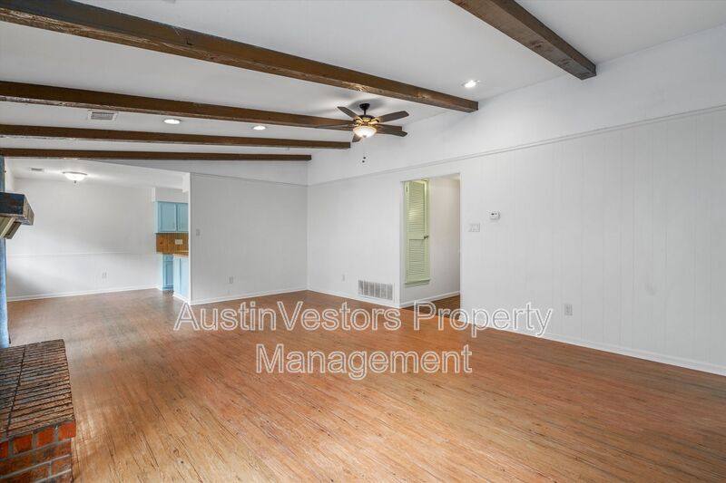 House for rent at 10057 Woodland Village Dr, Austin, TX 78750