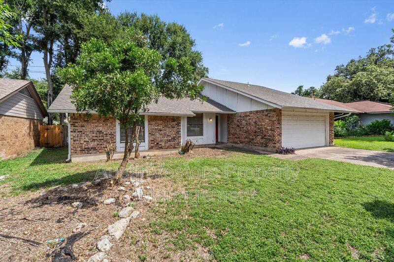 House for rent at 10057 Woodland Village Dr, Austin, TX 78750
