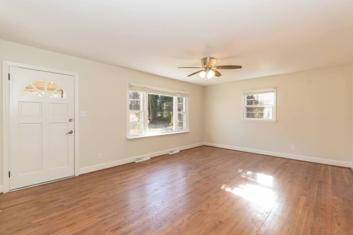 House for rent at 518 Buttonwood Dr, Hillsborough, NC 27278