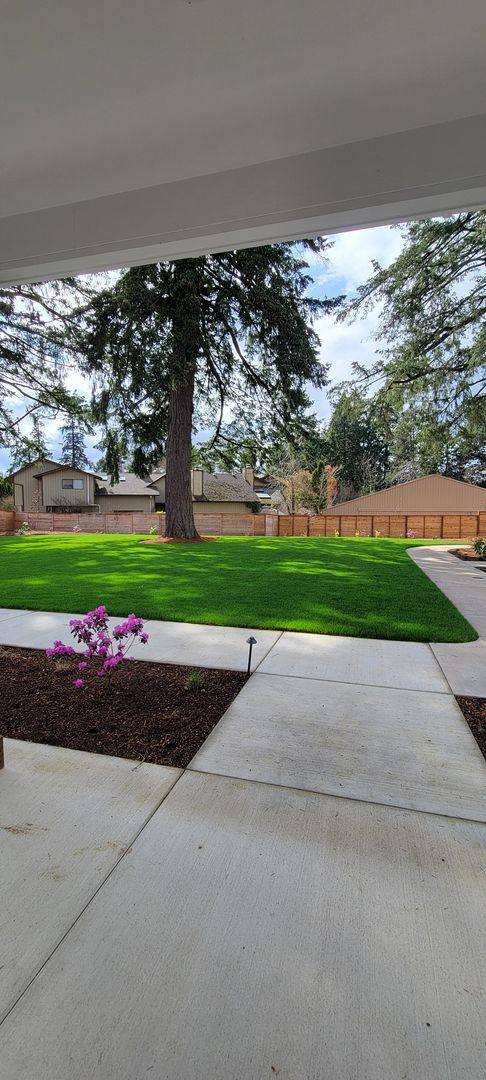 House for rent at 1167 NW Michelbook Lane, McMinnville, OR 97128