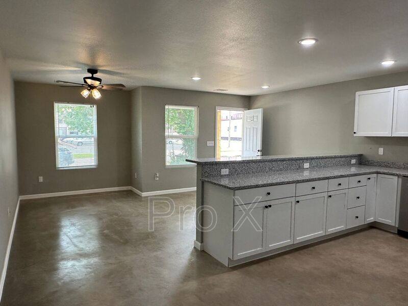 House for rent at 122 S Pearl, Joplin, MO 64801
