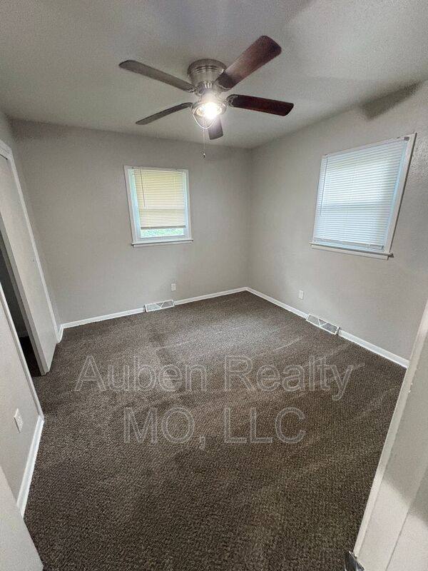 House for rent at 8407 E 98th Terrace, Kansas City, MO 64138