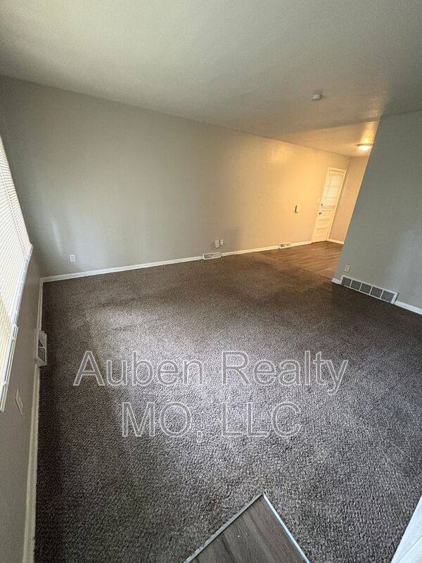 House for rent at 8407 E 98th Terrace, Kansas City, MO 64138