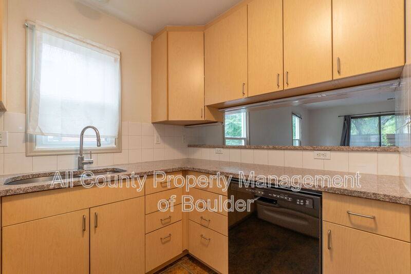 Townhouse for rent at 1817 Grove St #3, Boulder, CO 80302