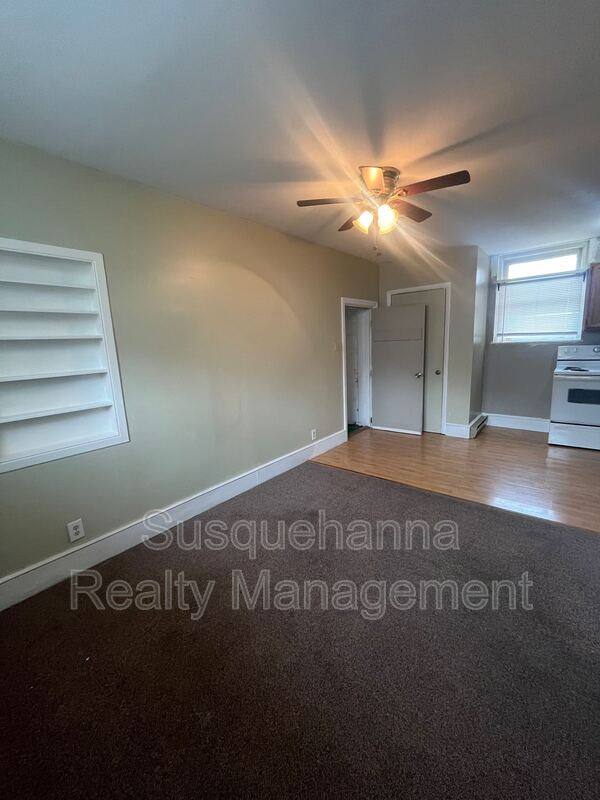 Apartment for rent at 134 College Ave, Lancaster, PA 17603