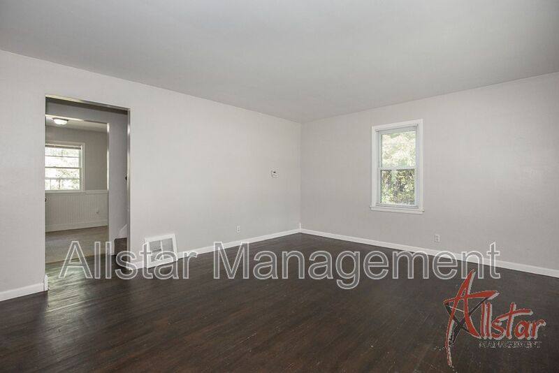 House for rent at 1617 Osage Ave, Akron, OH 44305